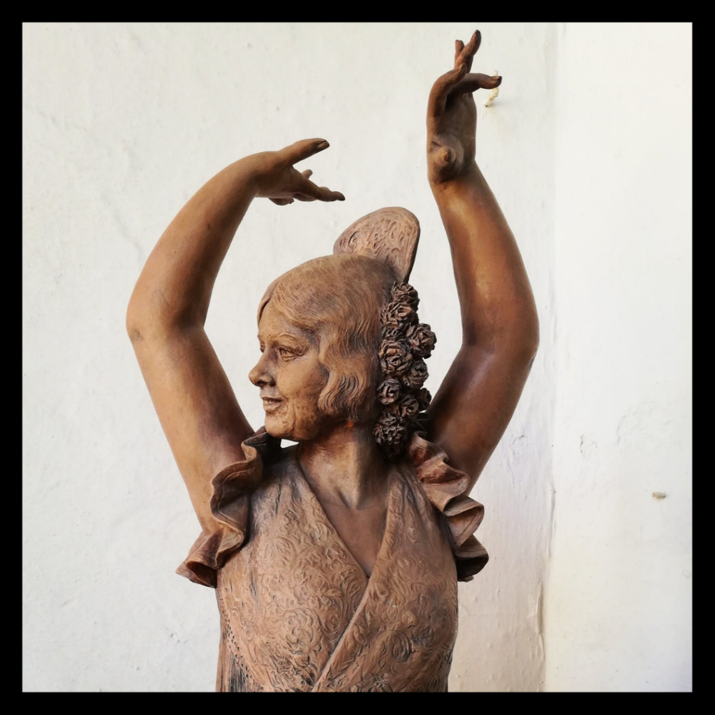 Dancer in Dueñas Palace
